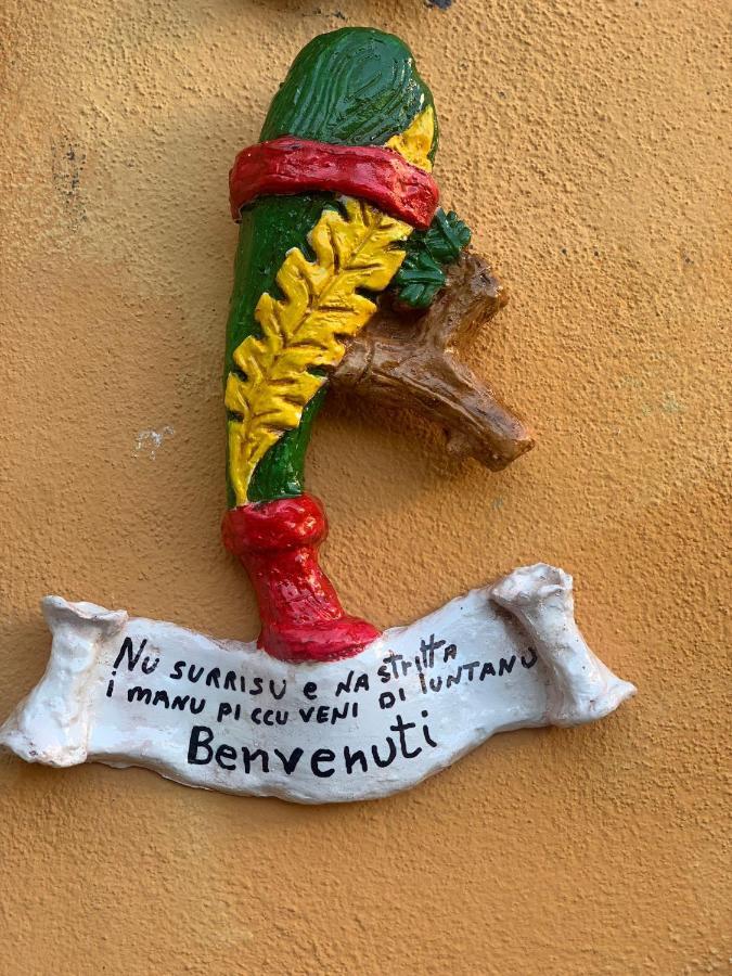 Suite I Biddizzi Da Sicilia CTA Exteriör bild